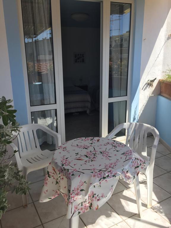 Ring Hostel Forio  Екстер'єр фото