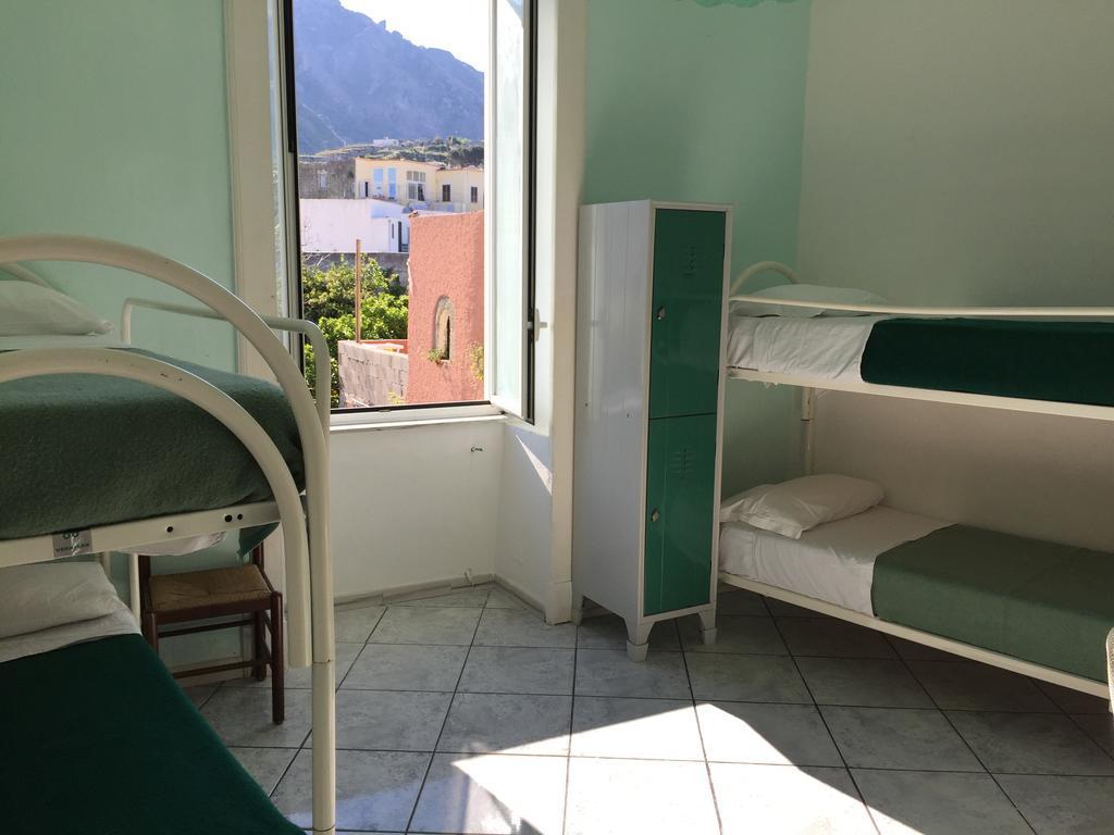 Ring Hostel Forio  Екстер'єр фото
