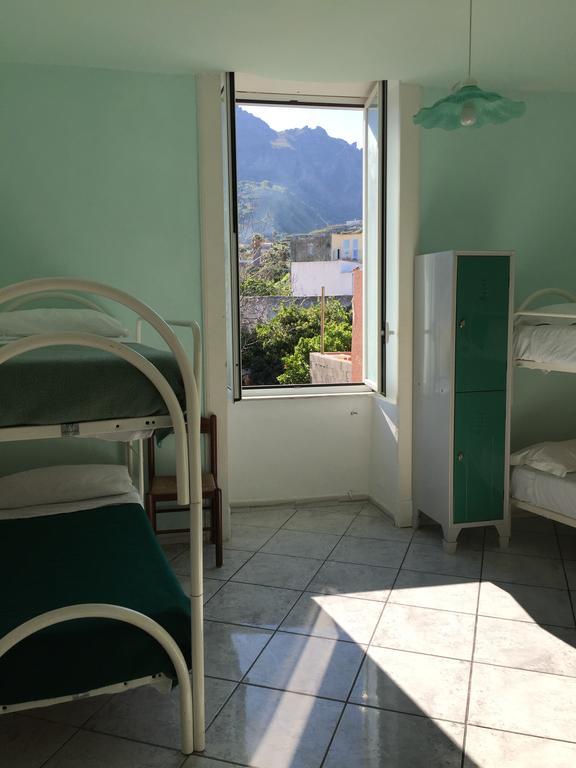 Ring Hostel Forio  Екстер'єр фото