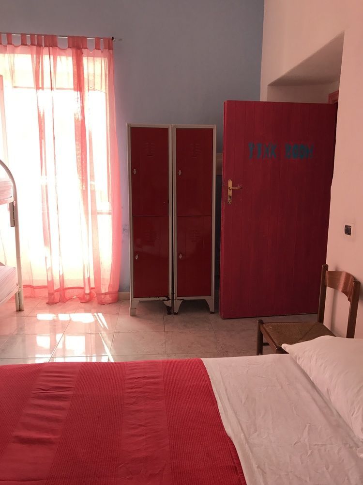 Ring Hostel Forio  Екстер'єр фото